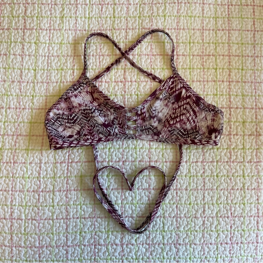 Jolyn Tomcat Top Red/Maroon White Patterned Large